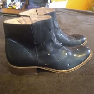 Ladies vintage leather booties new in the box